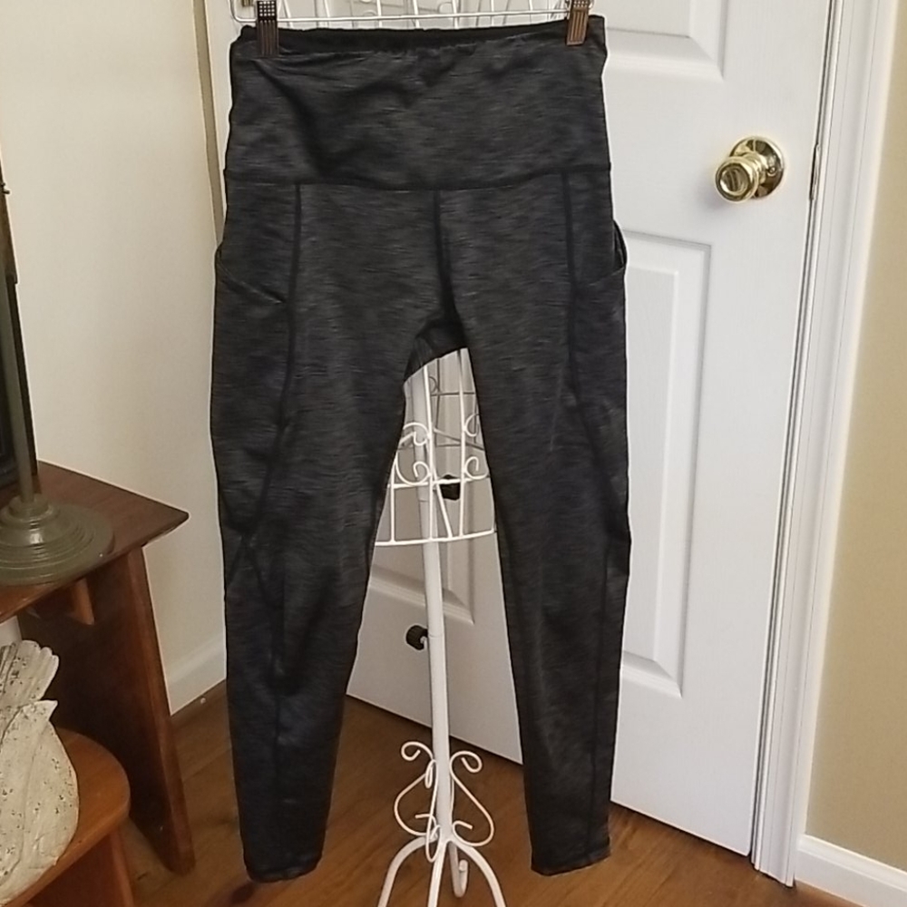 $5 ITEM. ODODOS pants. MUST BUNDLE WITH TWO OTHER ITEMS